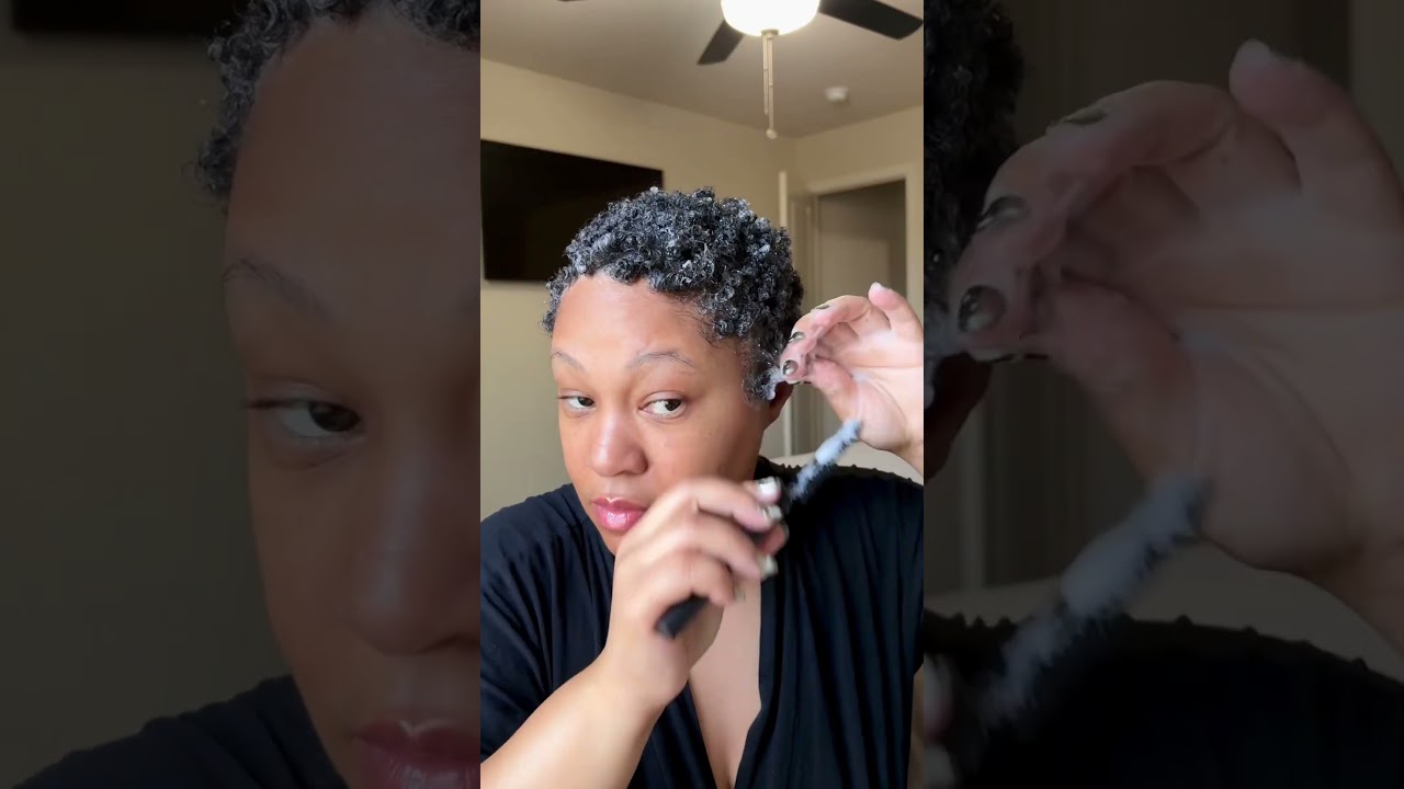 One product wash & go using the Doux mousse def texture foam 