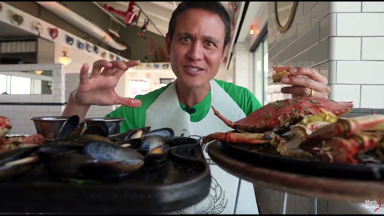 Mark Wiens at Crab House - DUNGENESS CRAB - PIER 39, San Francisco