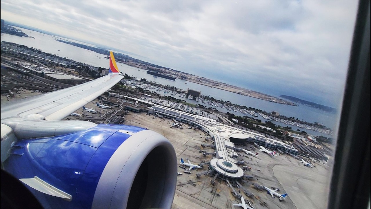 Southwest Airlines Boeing 737 MAX 8 (N8804L) Takeoff San Diego