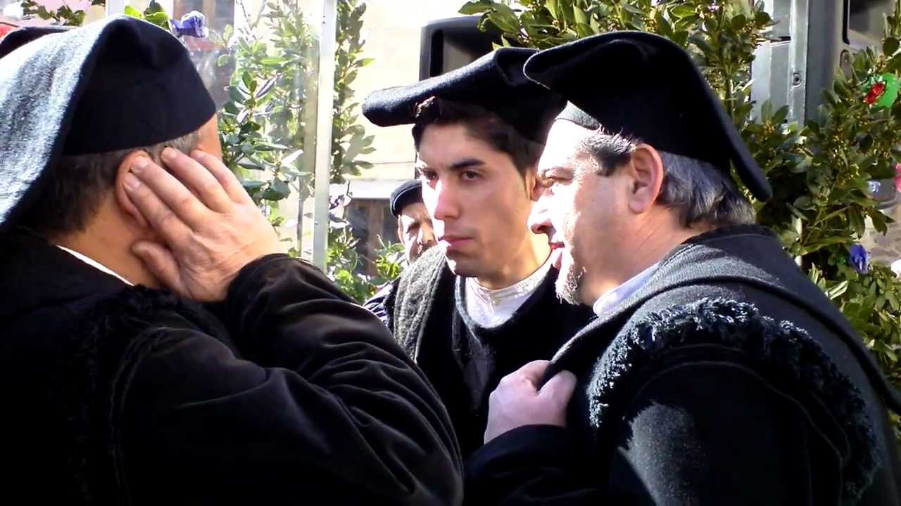 Ballu e cantidu, Seneghe su Cuntrattu de Seneghe apre le danze in partza de sos Ballos