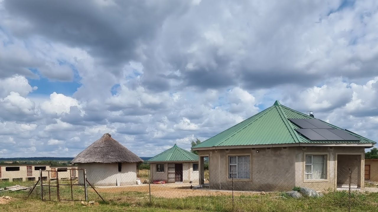 A typical day in Njanja (Hwedza) at a farmer's beautiful home!