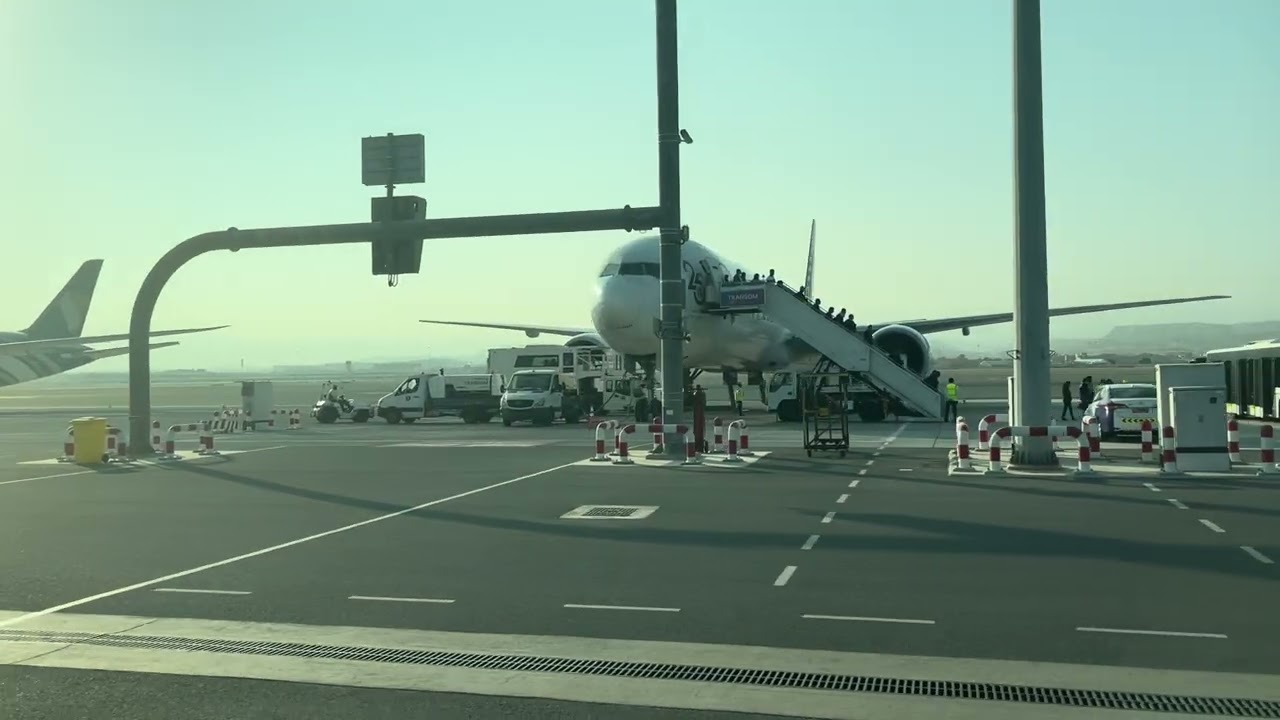 Landing at Muscat Oman Airport Jan 2026