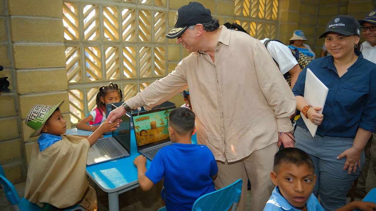 Entrega de la Institución Etnoeducativa Integral Rural de Villa Fátima - Sede Principal