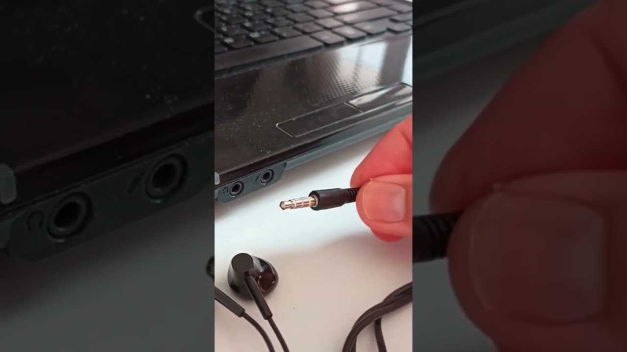 The mic earphone jack that should not use on this typical laptop audio port #shorts