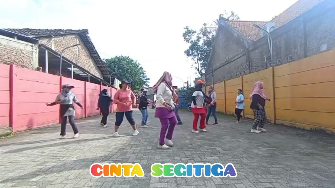 CINTA SEGITIGA