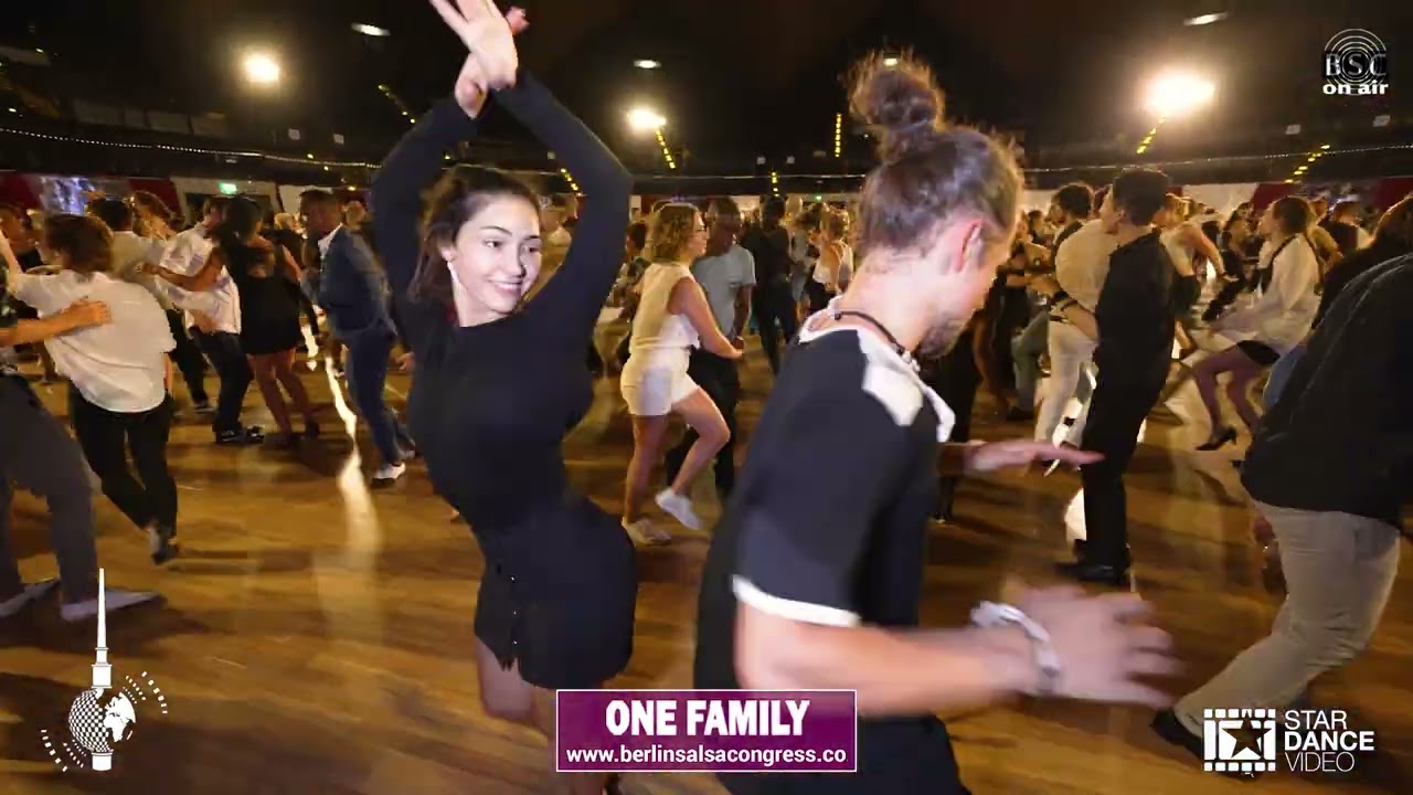 Jacopo Tavana & Sophia Safran ~ social dancing @ Berlin Salsa congress Productions 2023