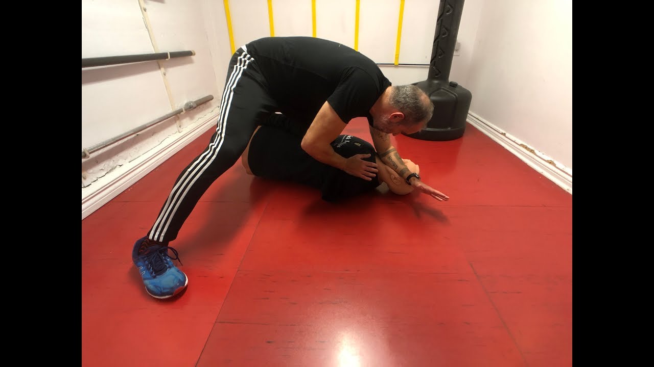 How To TRAIN for a STREET FIGHT on THE GROUND with Bob Dummy