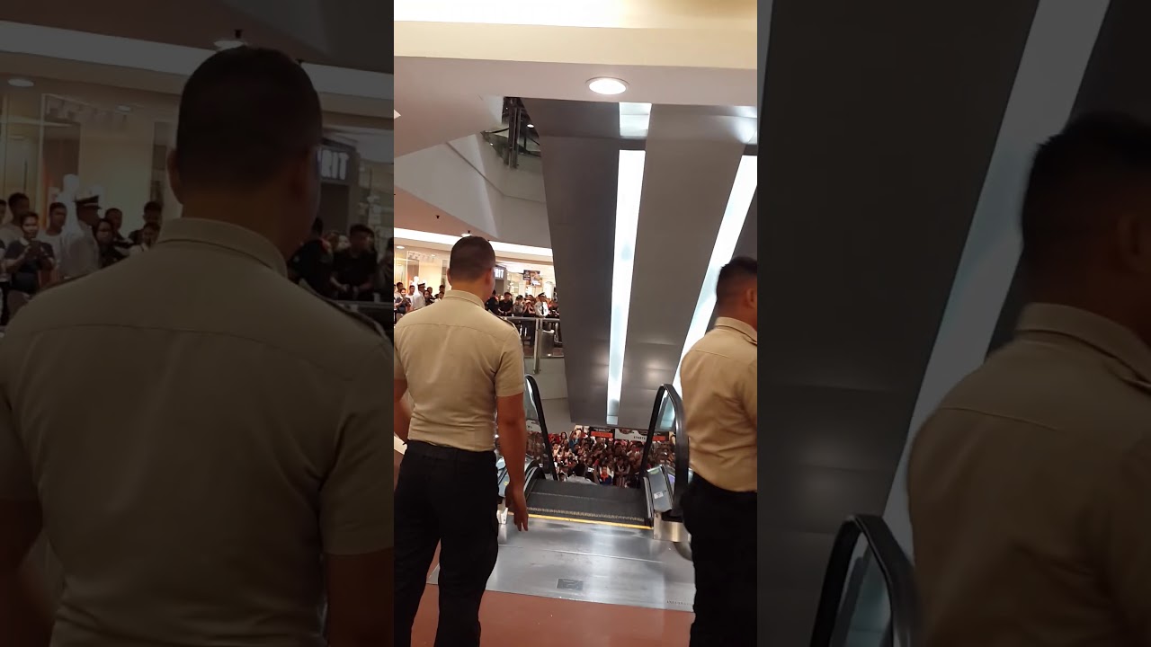 Sarah G. is coming at MegaMall