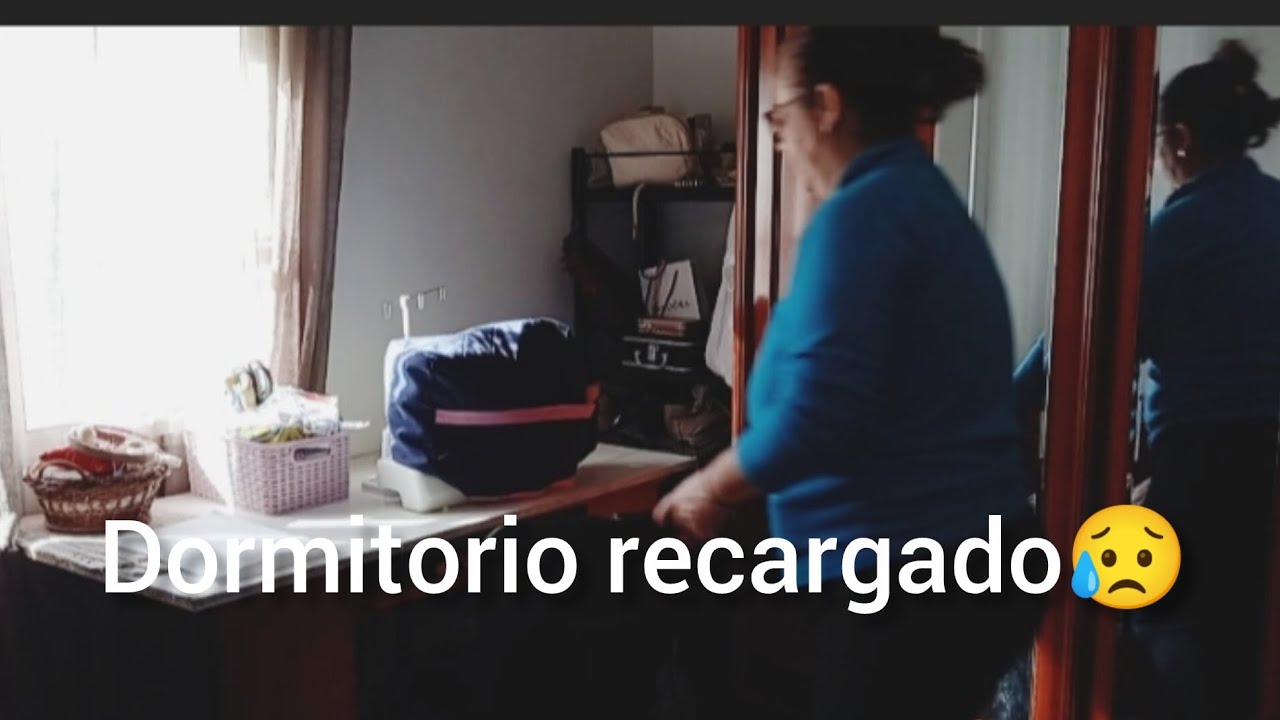 Despejando el dormitorio😥. Me agobia tanto mueble.
