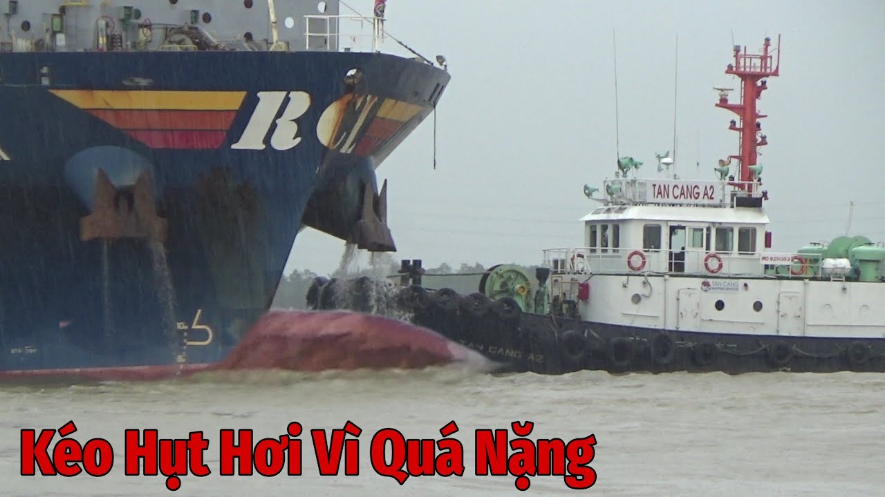 Phà Khách Cát Lái Phải Né Xa 1KM,Khi Tàu Container Khủng Rời Cảng