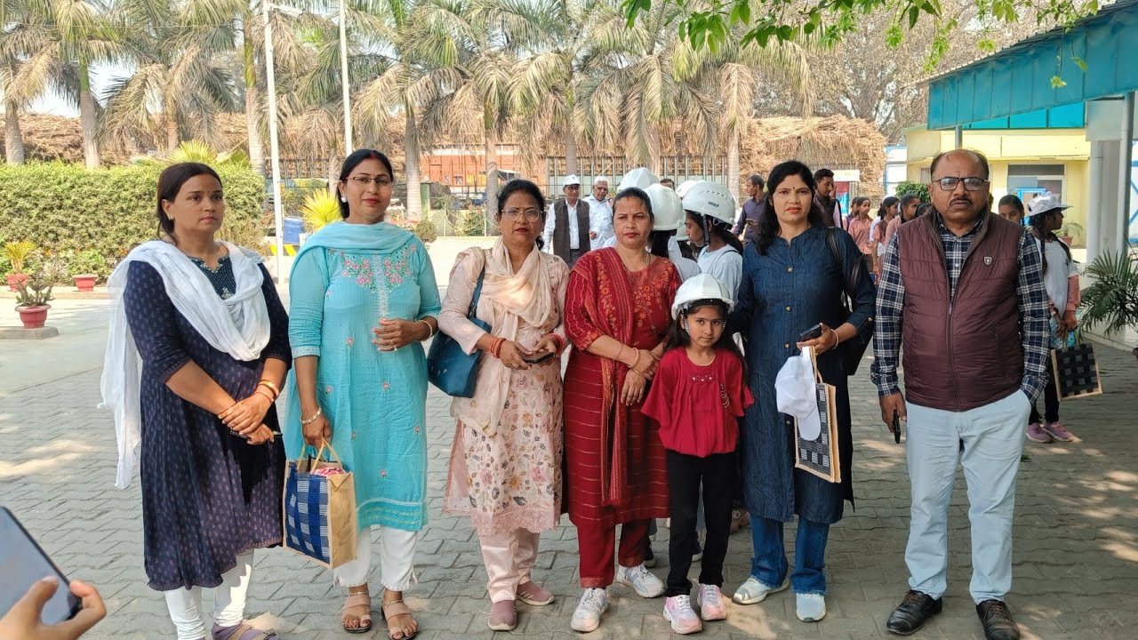 हरगांव शुगर मिल भ्रमण | बच्चों का शैक्षिकदौरा | मंदिर दर्शन और फन डे || Neelamkavya19 