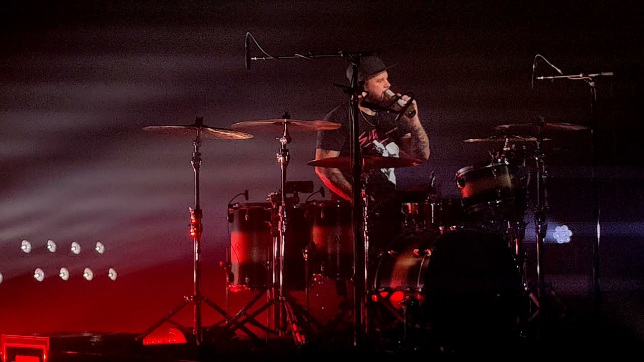Royal Blood HOW DID WE GET SO DARK? Live 10-02-2023 Brooklyn Steel, NYC 4K *FROM THE FRONT PIT*