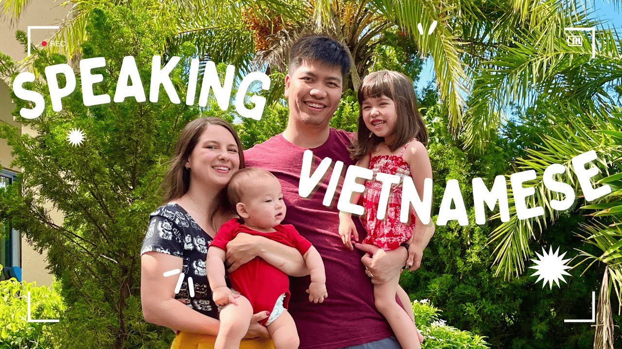 Keeping the Vietnamese Language Alive in America | Mẹ Mỹ nói chuyện song ngữ với con lai
