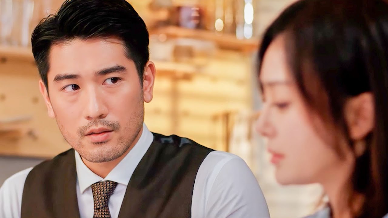 ซีอีโอโอบกอดซินเดอเรลล่าที่ทำเป็นแข็งแกร่งเมื่อได้ยินข่าวพ่อป่วย!