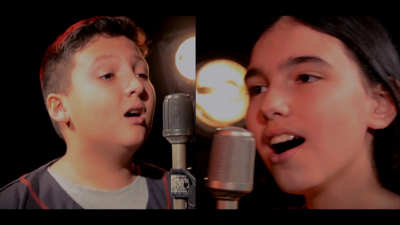 Telekids Musicalschool / DNMS CoverClub #1: 'Breaking Free' door Gabriëlle & Jeevan
