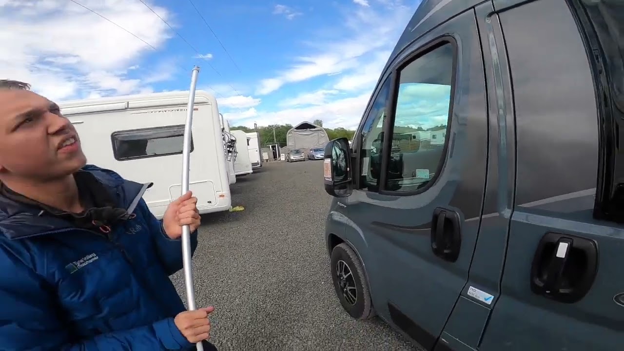 Elddis Signature CV20 Handover