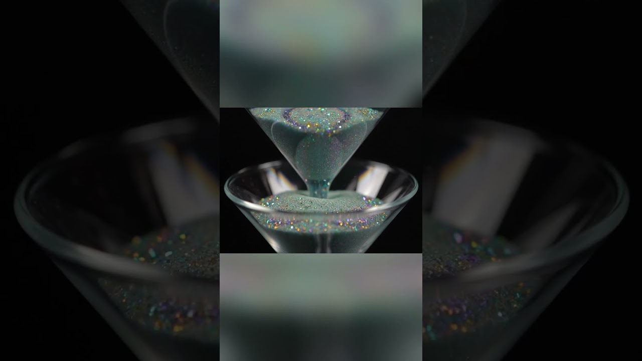 ASMR Macro Loop: Hypnotic Holographic Sand Flow in Perpetual Hourglass