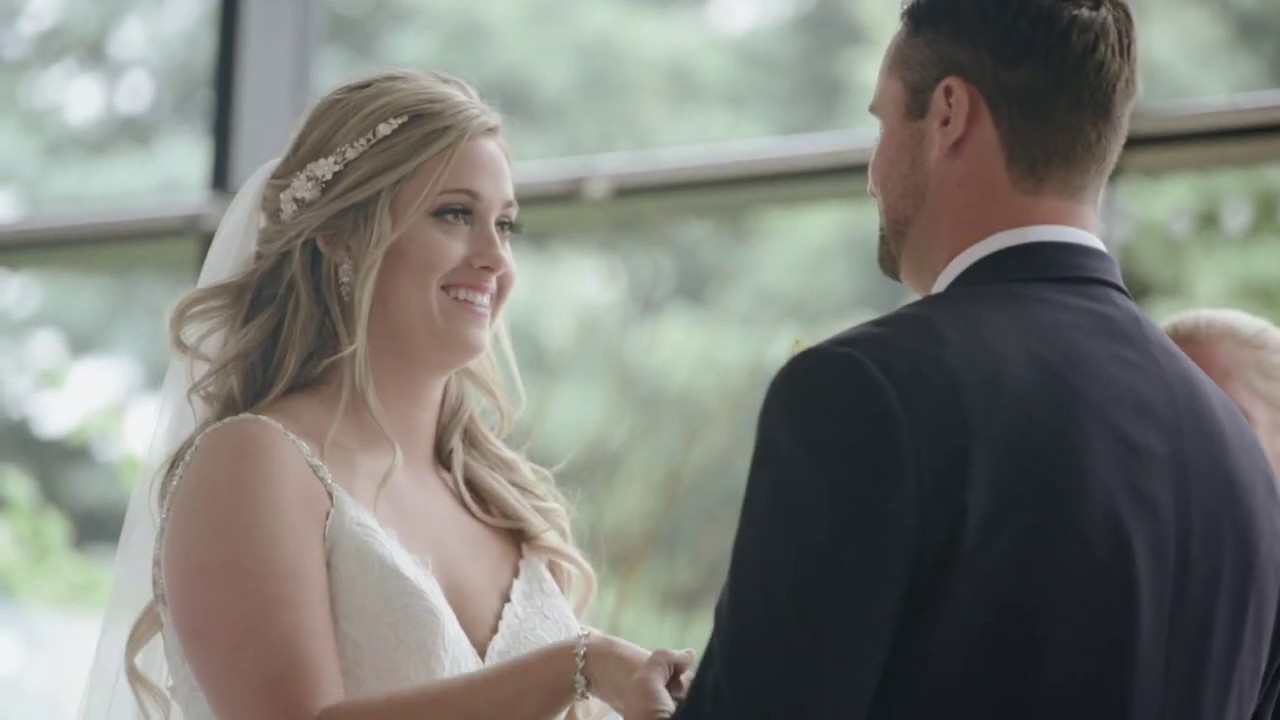 Shooting a wedding ALONE ?! (Solo wedding photography & videography how to)