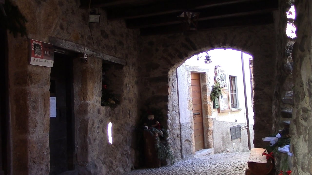 Per i vicoli di Ornica in inverno (BG) - EXTN-054_108