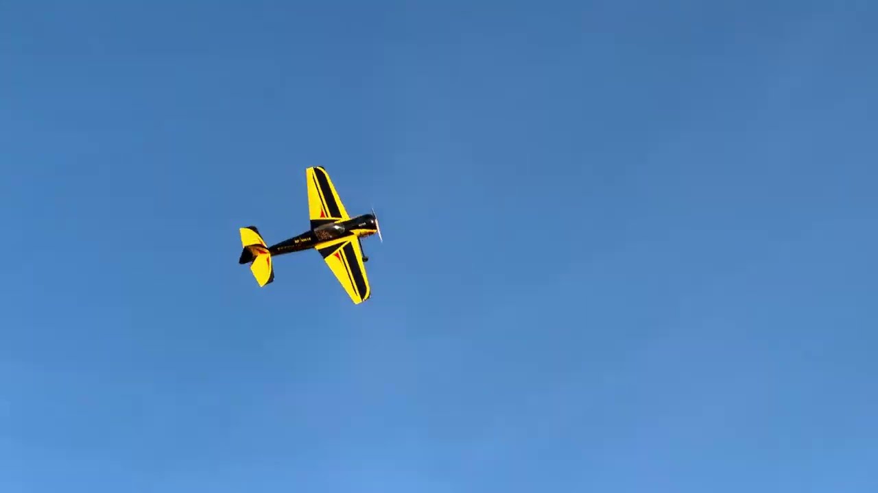 Sukhoi Su-26 XXL ..fine lyd 🔊 🔊 🎅🎅🎅