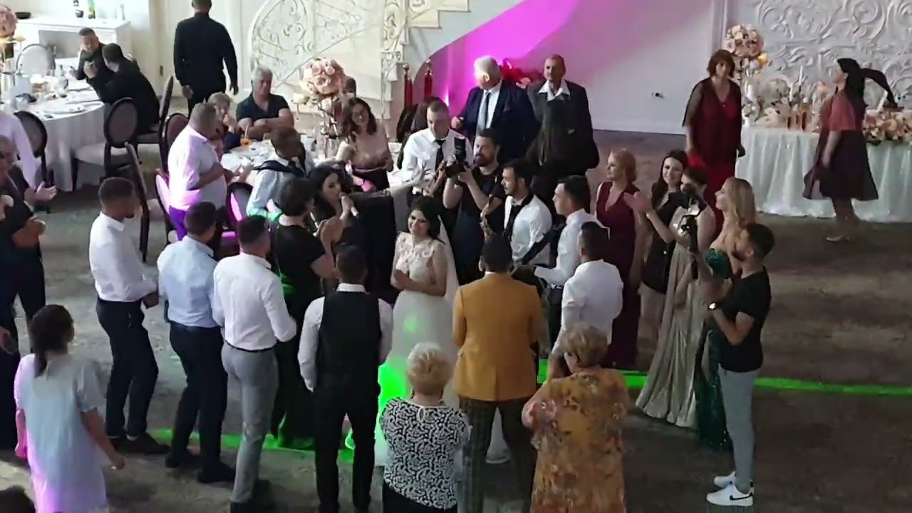 Formatie nunta Bacau - Show nunta 2021 - Muzica nunta Bacau - Formatia Siminica Bacau