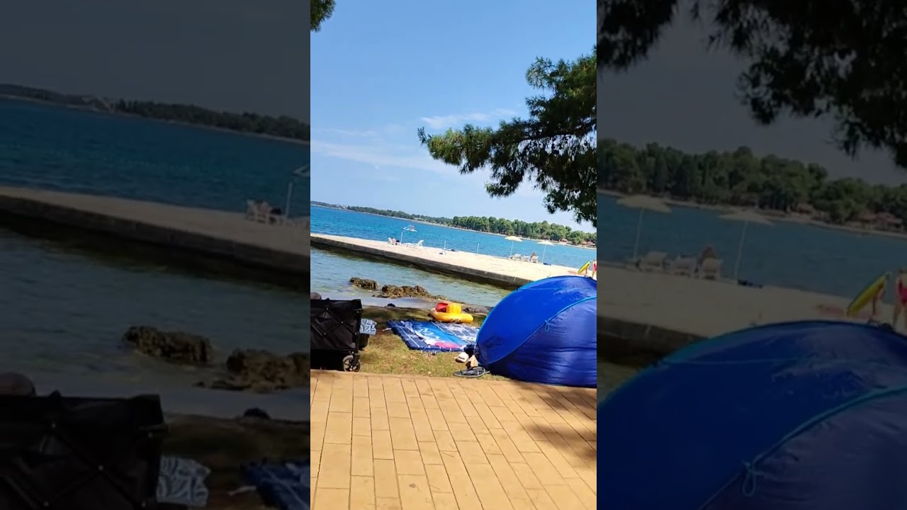 UMAG 2025, walking around beach
