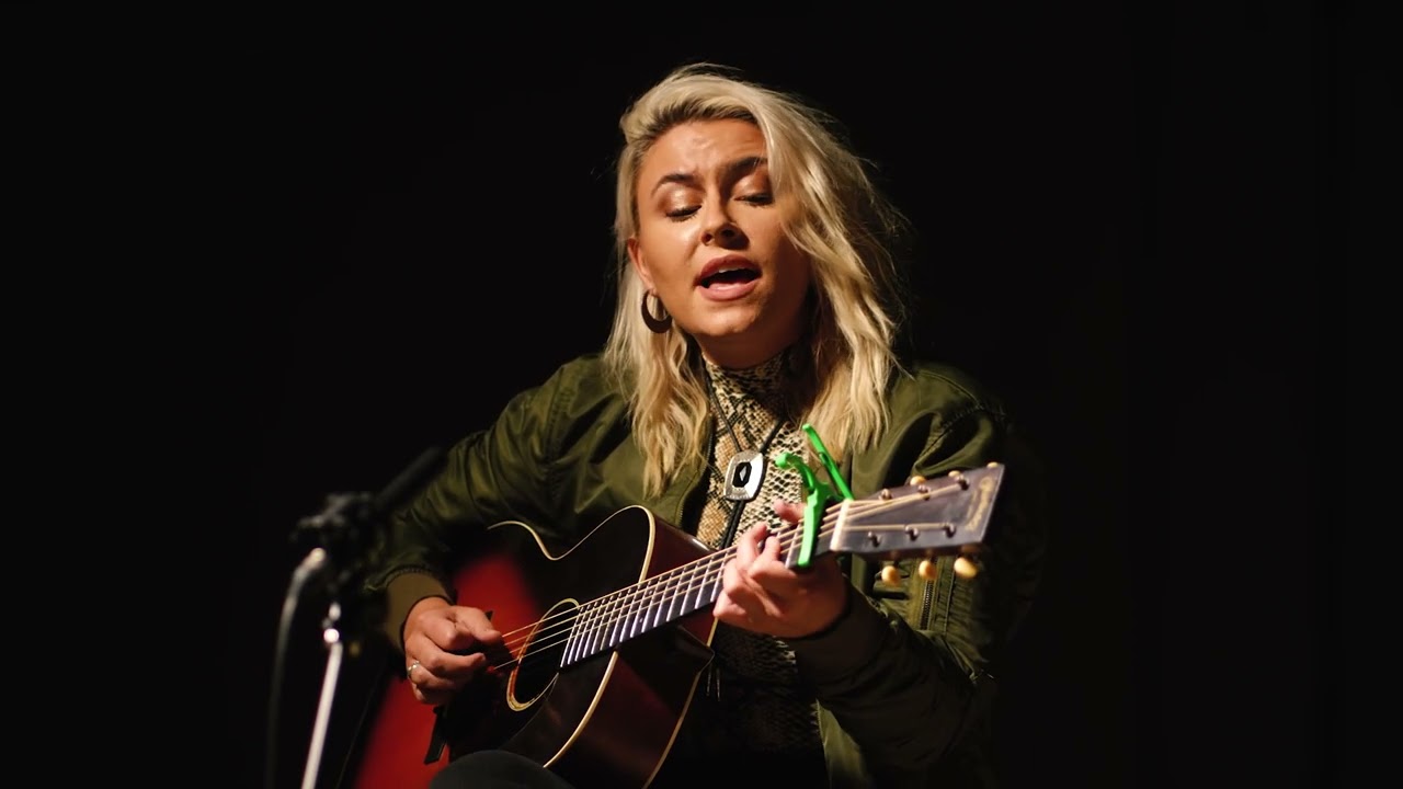 OneSessions: Emma Zinck - “Lost Me”