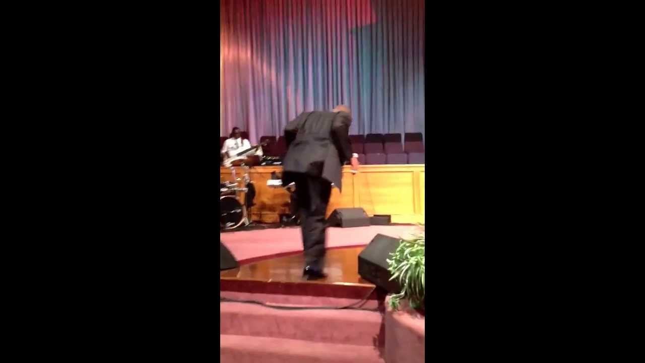 Greater Grace Outreach Church....Explosive!!! That Prophet Brian Carn!!! Thanks Bishop E L Usher!!!