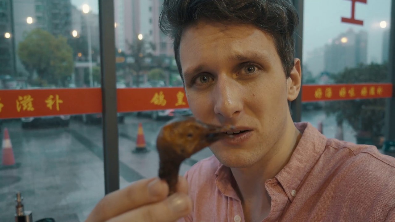 The WEIRDEST Restaurant In CHINA