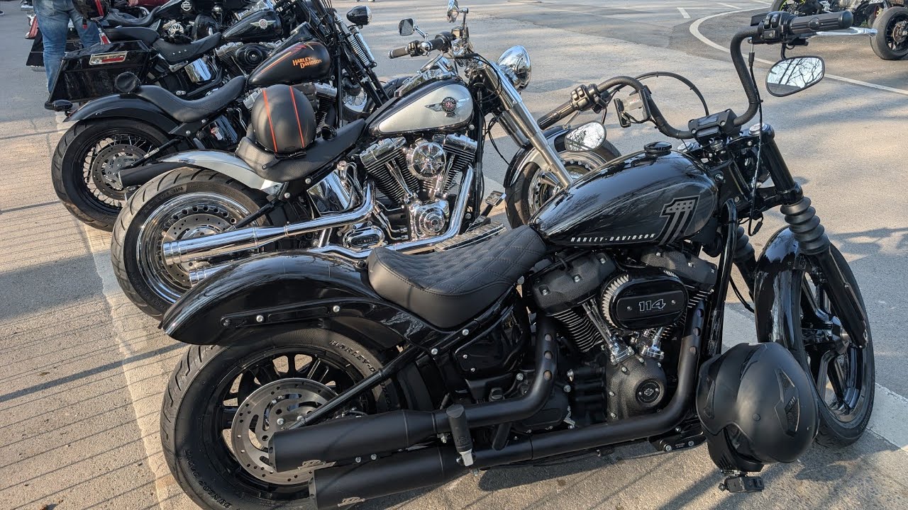Wochenende Hoch die Hände ! Feierabendrunde mit der Harley Davidson Street Bob 114 !