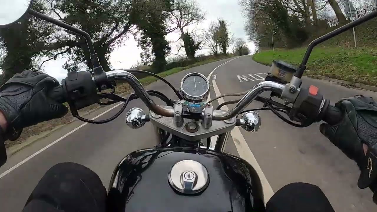 2004 Suzuki GZ125 Marauder Walkaround & Test Ride