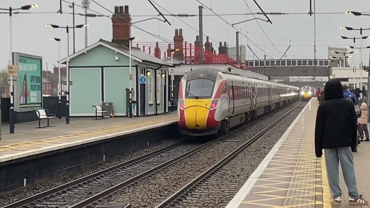 Newark northgate with 2 rail tours ft @Truckerjosh770V8 @TomTthelad2 @thatsecrettrainspotter