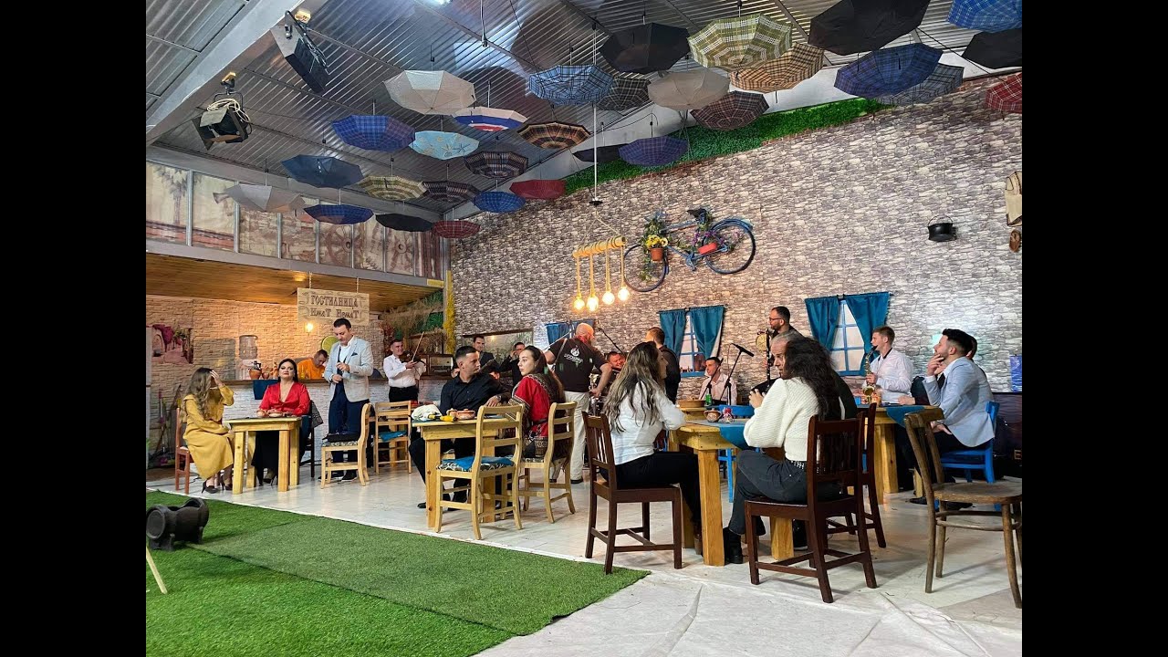Splet Makedonski pesni  -  150 minuti