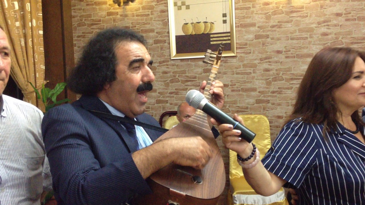 İranlı Türk ozan Mehbub Xelili'nin müthiş performansı...