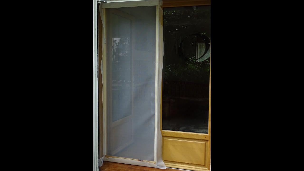 Construire une moustiquaire pour une porte
