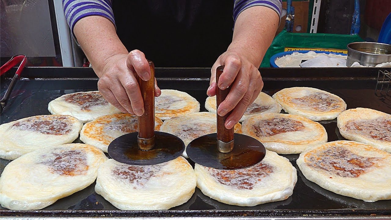 блинный мастер, сладкий рисовый блинчик - корейская уличная еда