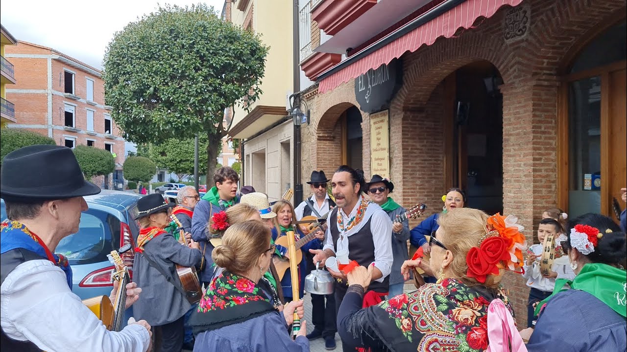 Rondas Veratas en Aldeanueva de La Vera 2023. Cantando La Rubia