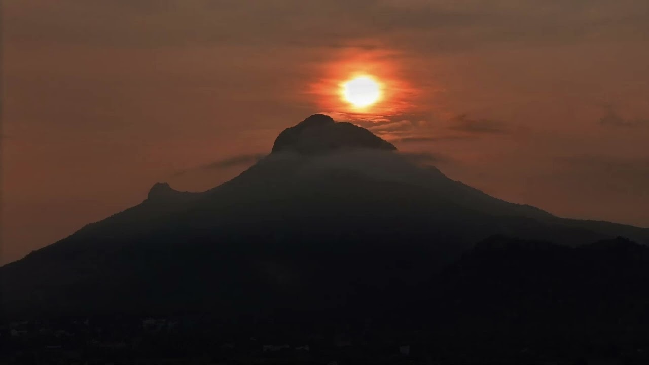 Adyashanti: Q&A—experiment with questioner on finding a self—returning to absolute subjectivity