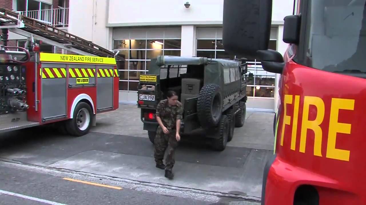 NZ Army chefs cater for Christchurch emergency workers 23 Feb 2011