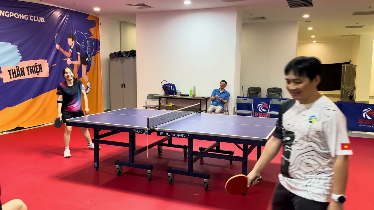 Diễm My Vs Hưng+3  tại clb bóng bàn Vinhomes Skylake