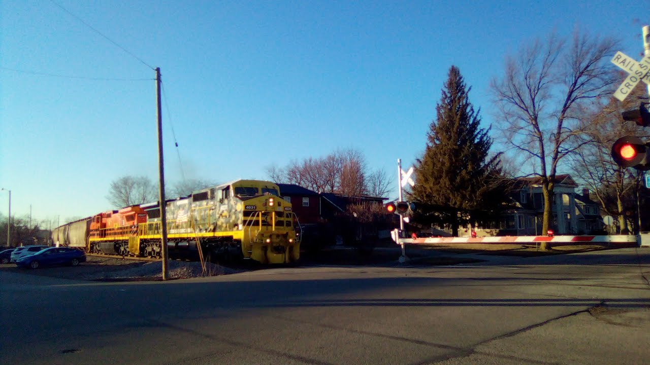 Afternoon EASTBOUND FW-LI CFE-09 SHV CFE/CFE Grain/Mixed Freight/Steel Train! (01/12/2026)
