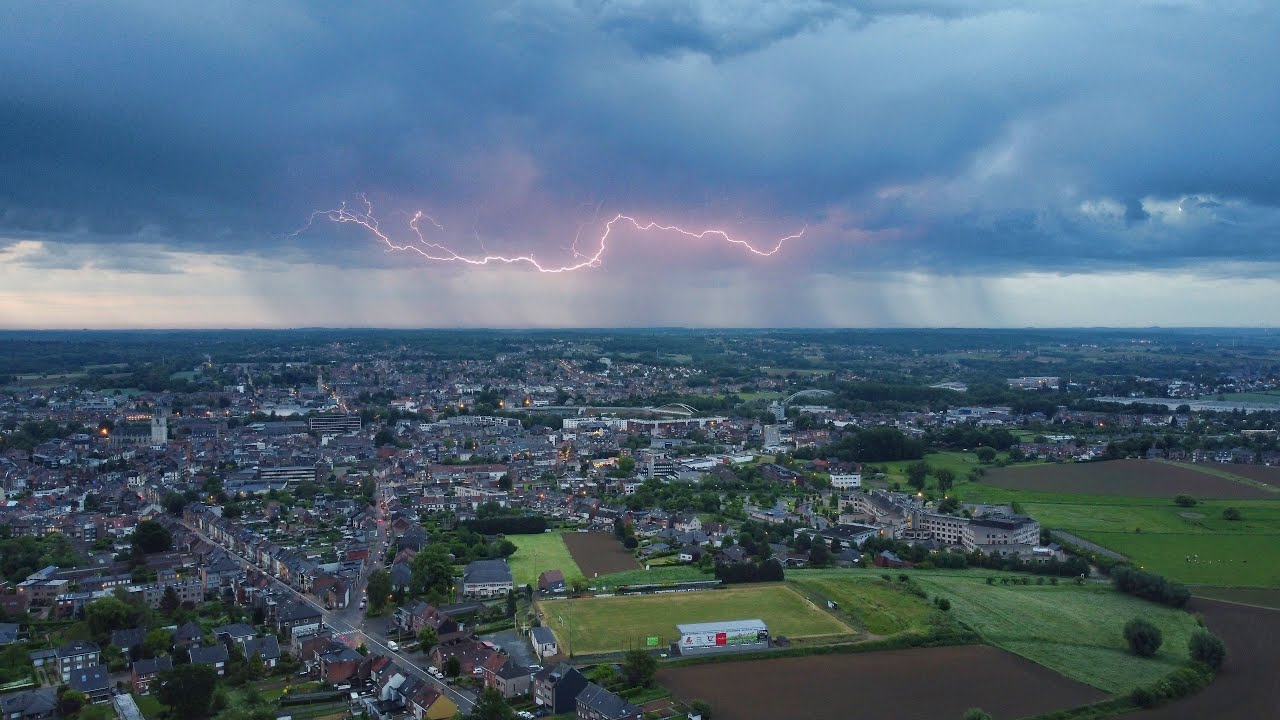 Onweer 19 mei 2022 (nacht, bliksems, drone, thunderstorm)