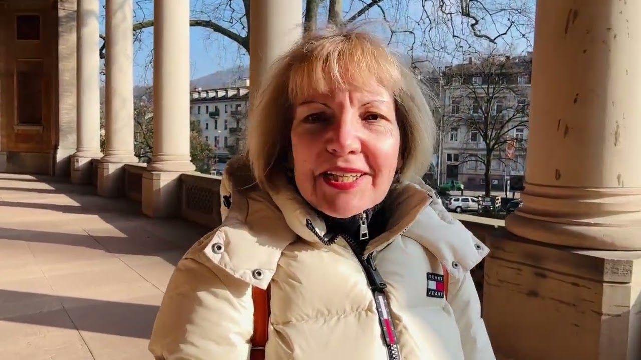 Пошла в казино, но все деньги просадила не там.