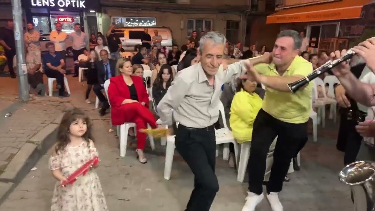 Staro Cunuvo Oro - Ekrem & Erşan İkilisi(Live)