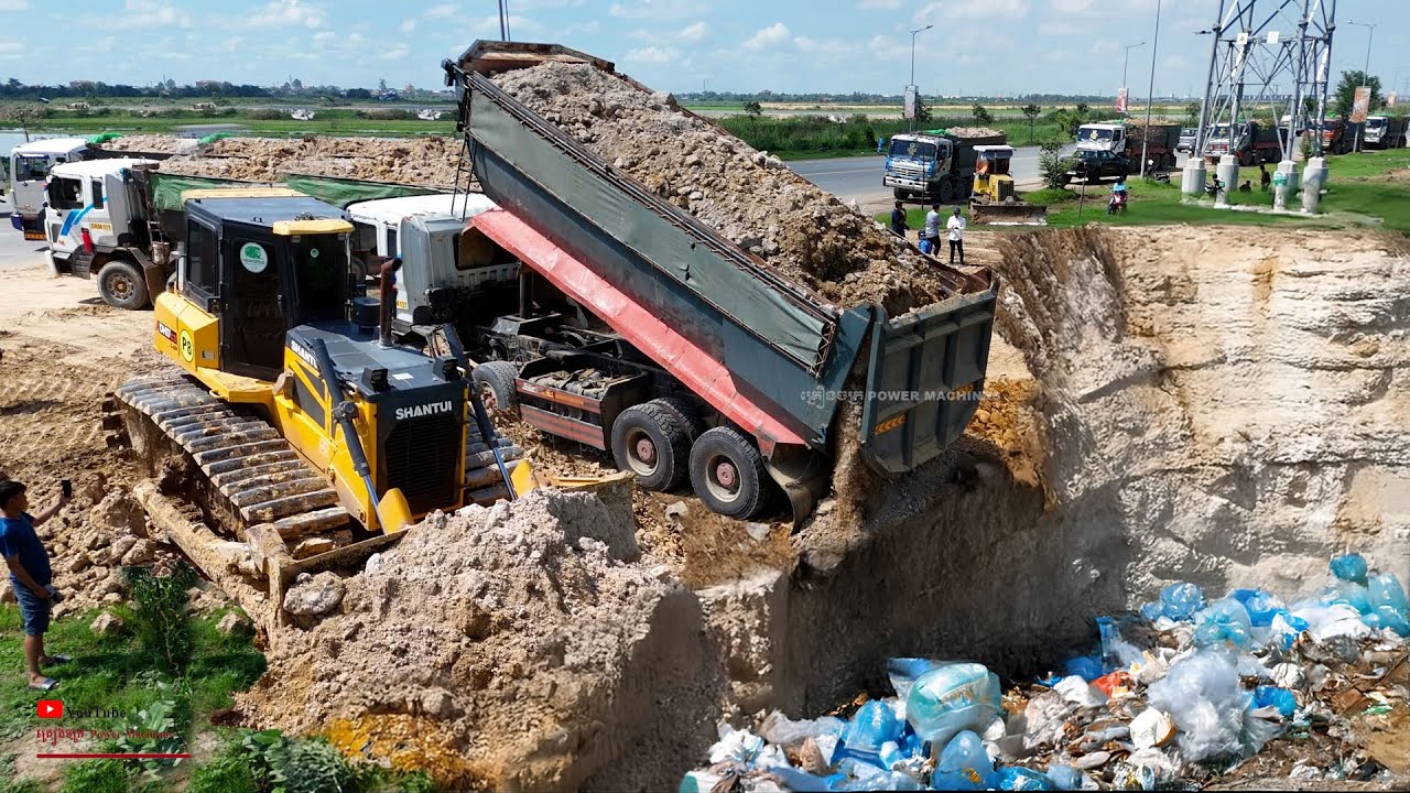 Exquisite Risky Start Huge Space Lake Whole Was Deleting Mak Road With Vehicle Equipment 25t & Dozer