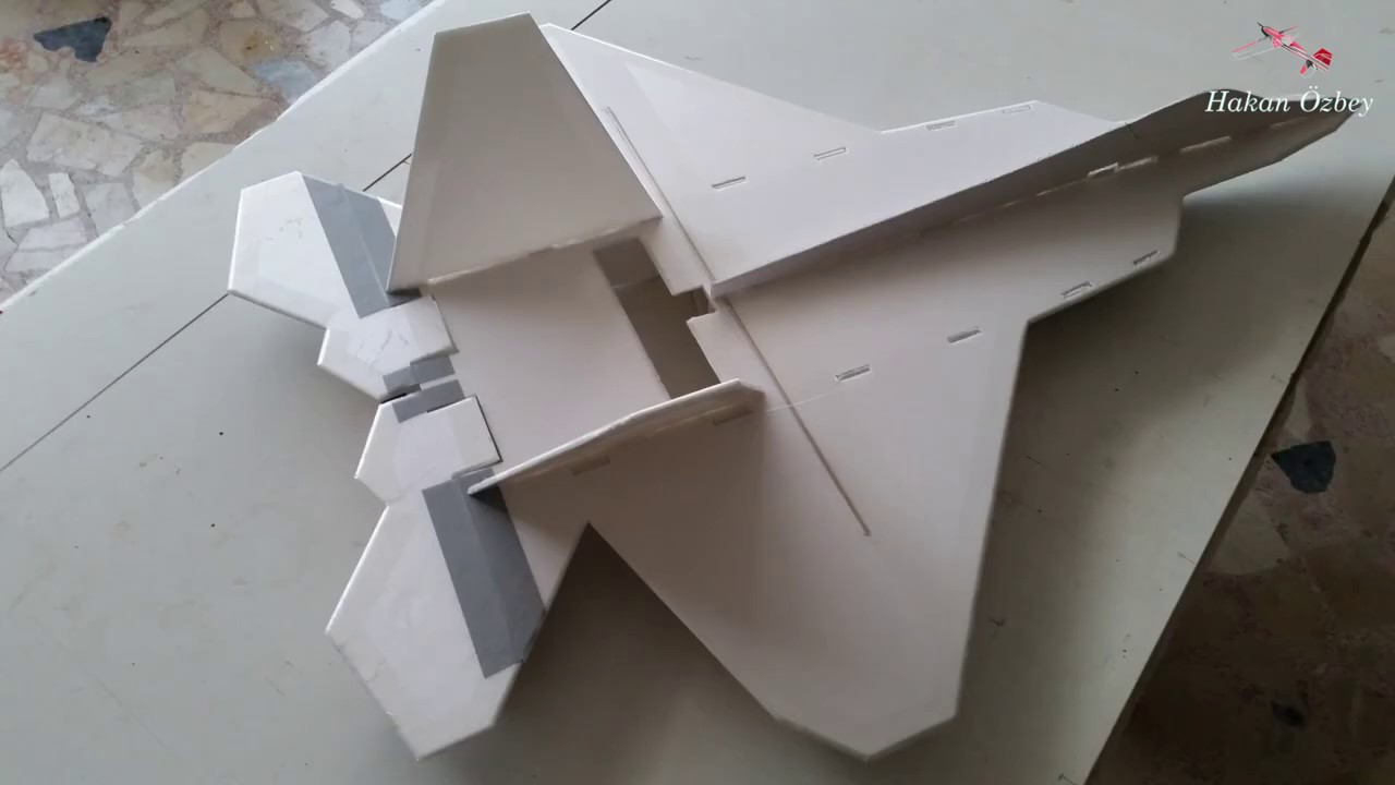 F 22 Raptor rc plane build...