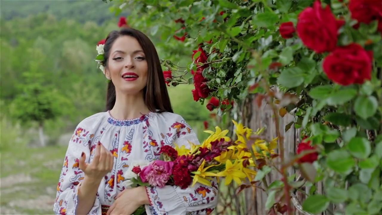 Raluca Diaconu - Fetele-s ca florile | Official Video