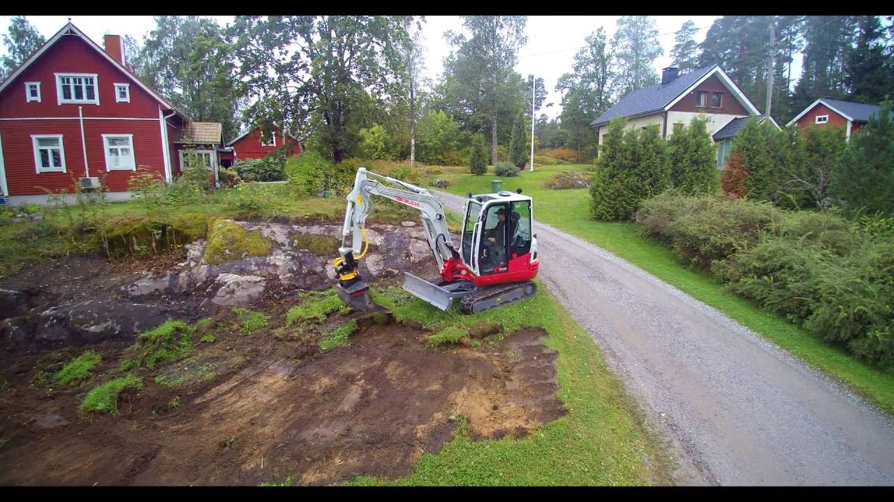 Koneporssi magazine testing Takeuchi TB240 in Finland. www.koneporssi.com.