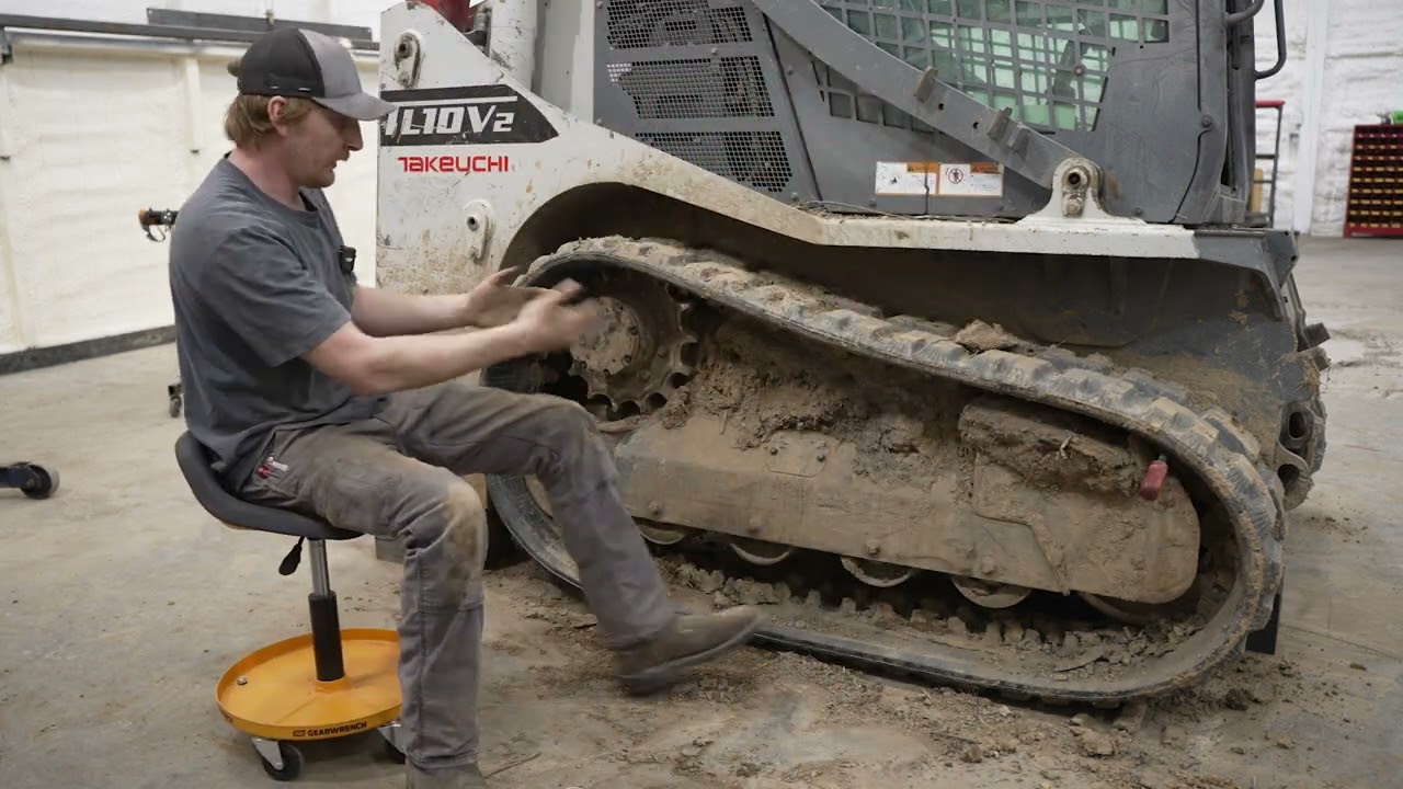 Замена главной передачи Takeuchi TL10V2