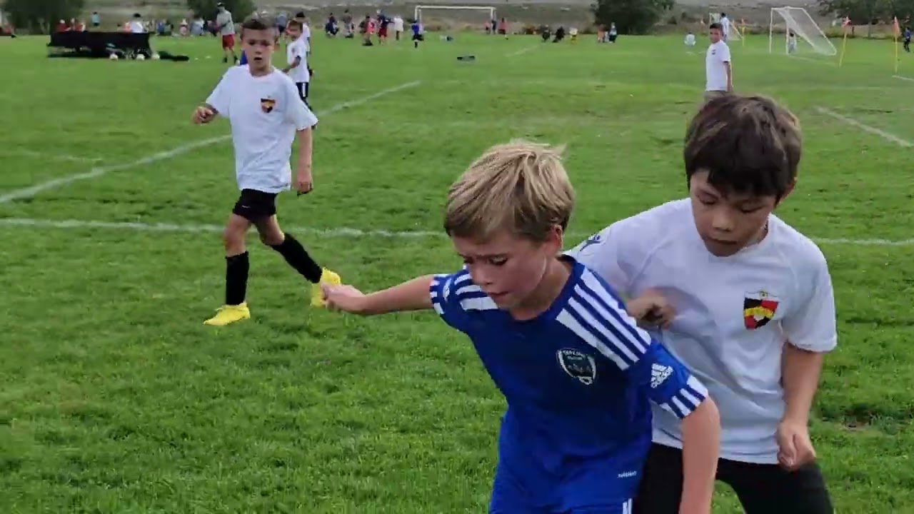 2013 Real Invictus Vs  Skyline Blue boys U10 soccer